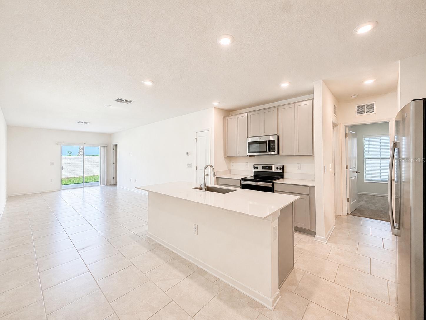 CASCADES PH IA & IB - Residential Lease