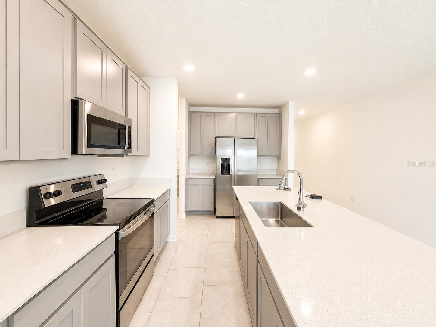 CASCADES PH IA & IB - Residential Lease