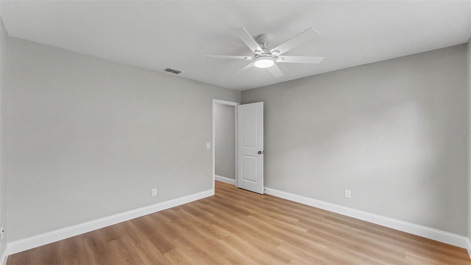DUBLYN ACRES - Residential