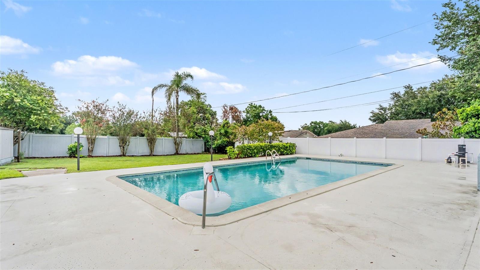 DUBLYN ACRES - Residential