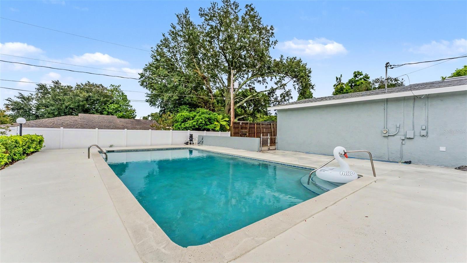 DUBLYN ACRES - Residential