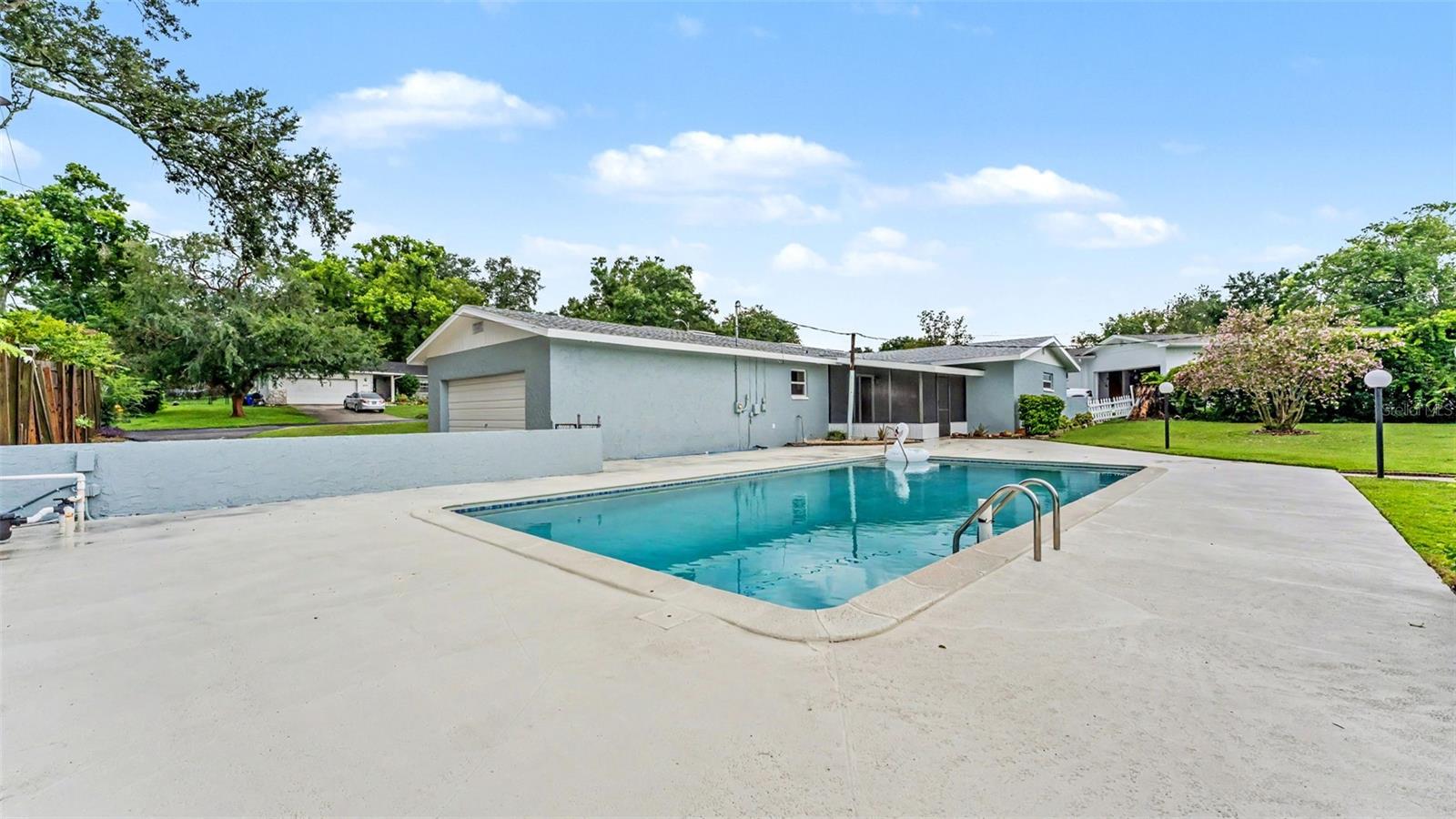 DUBLYN ACRES - Residential