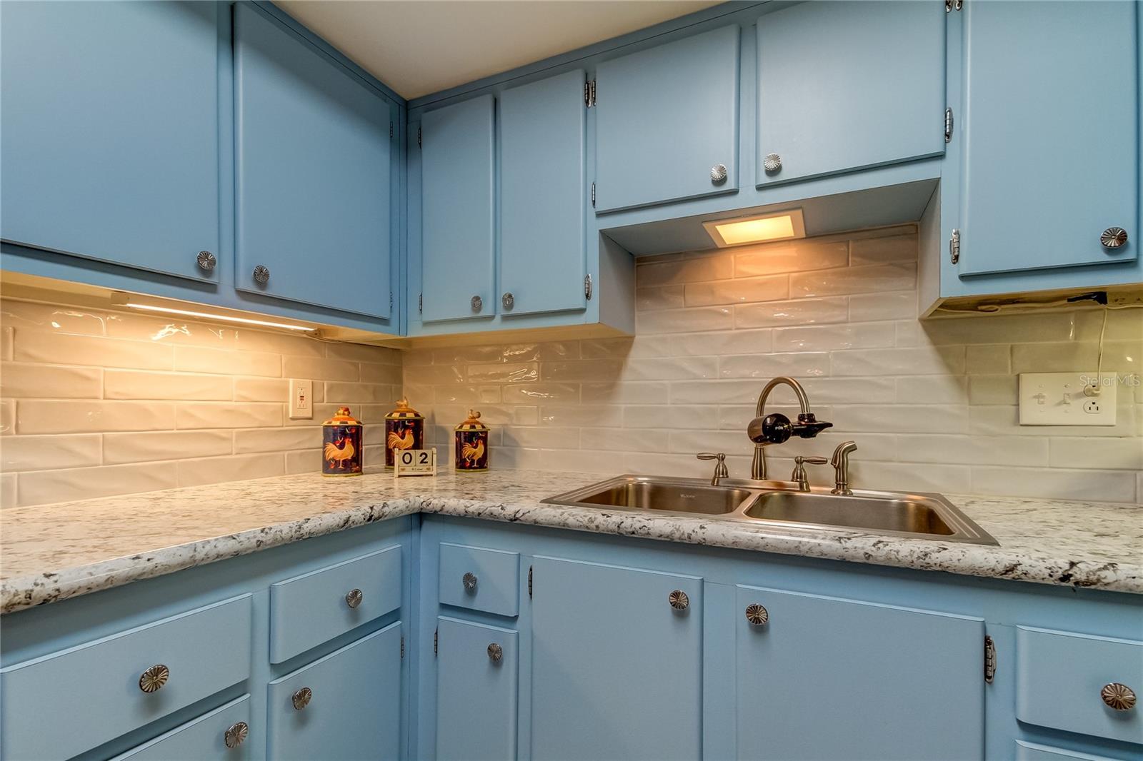 TIMBERWOODS CONDO - Residential