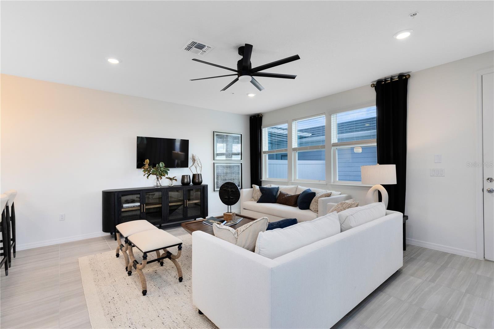 SILVERLEAF OAKS - Residential