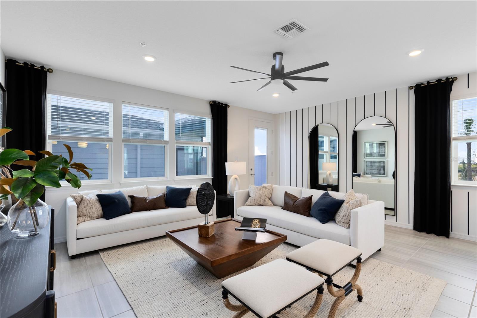 SILVERLEAF OAKS - Residential
