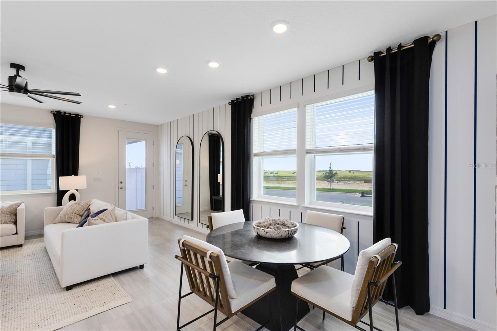 SILVERLEAF OAKS - Residential