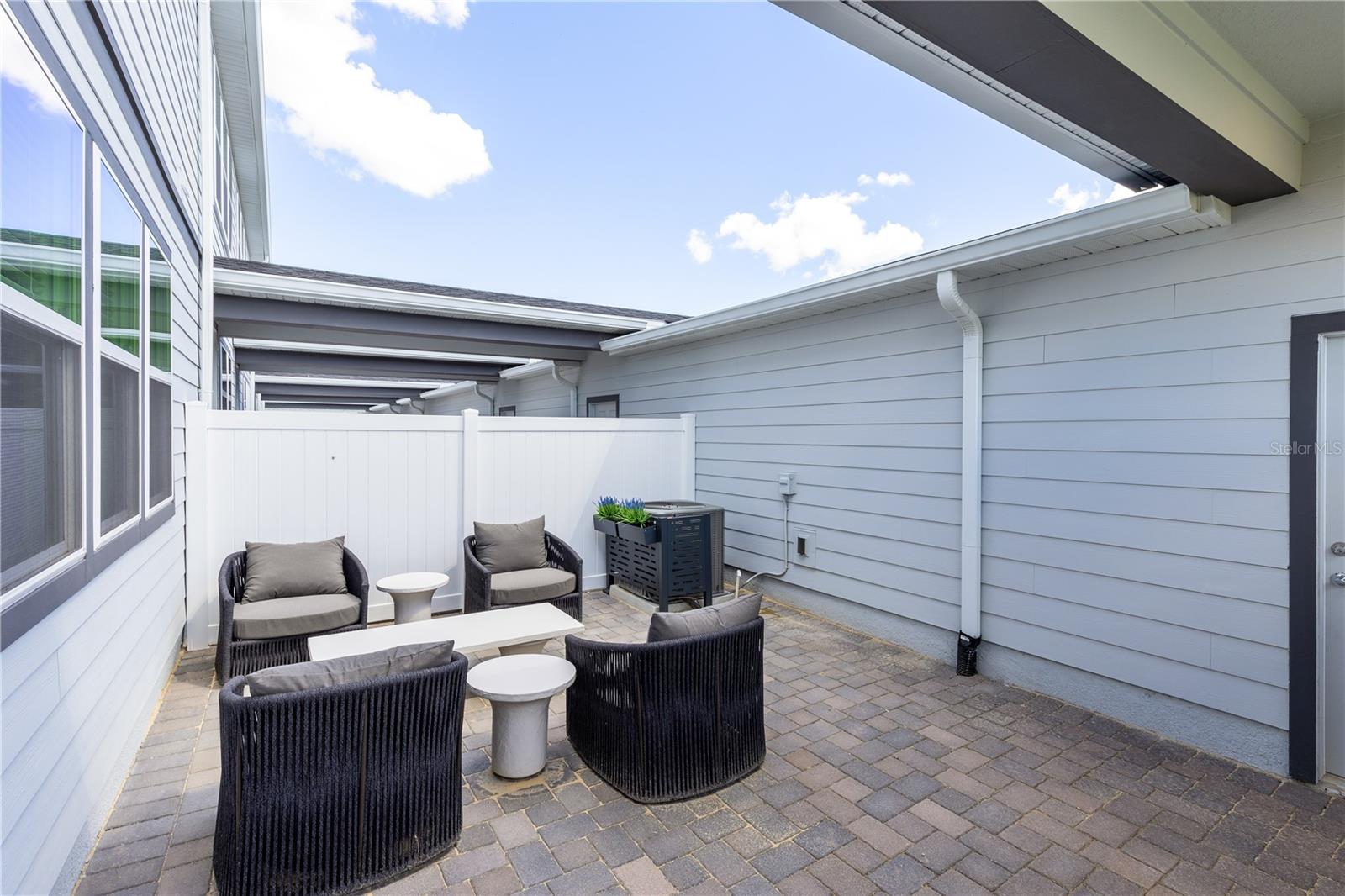 SILVERLEAF OAKS - Residential