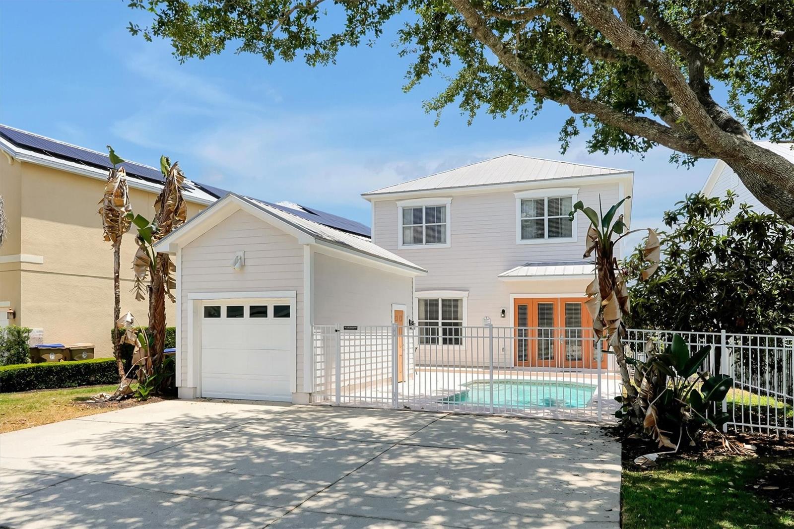 REUNION - Residential