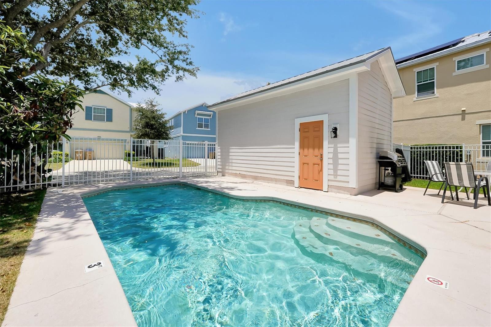 REUNION - Residential