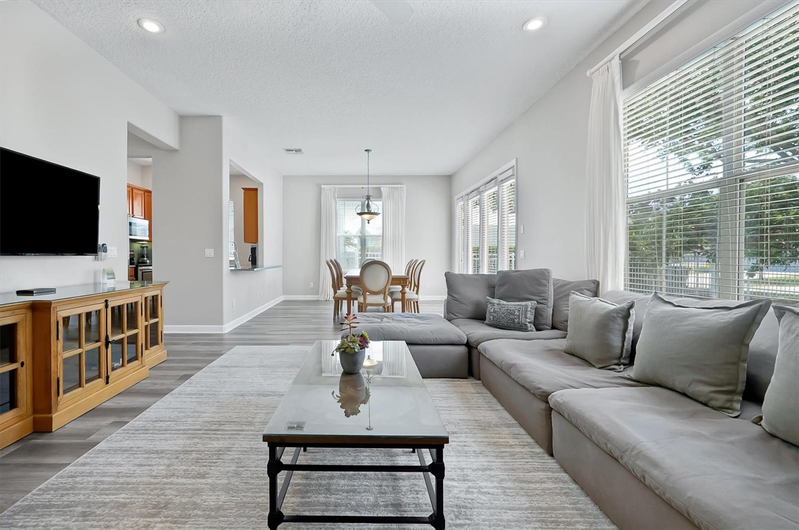 REUNION - Residential