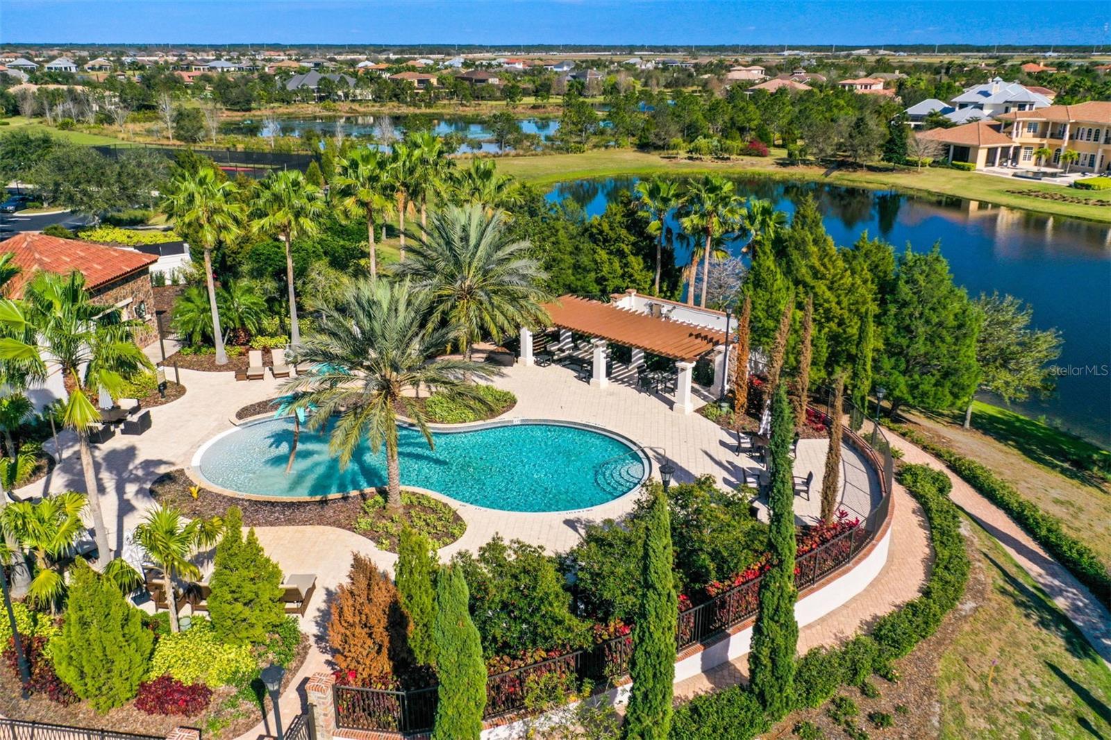 LAKE CLUB PH II - Residential