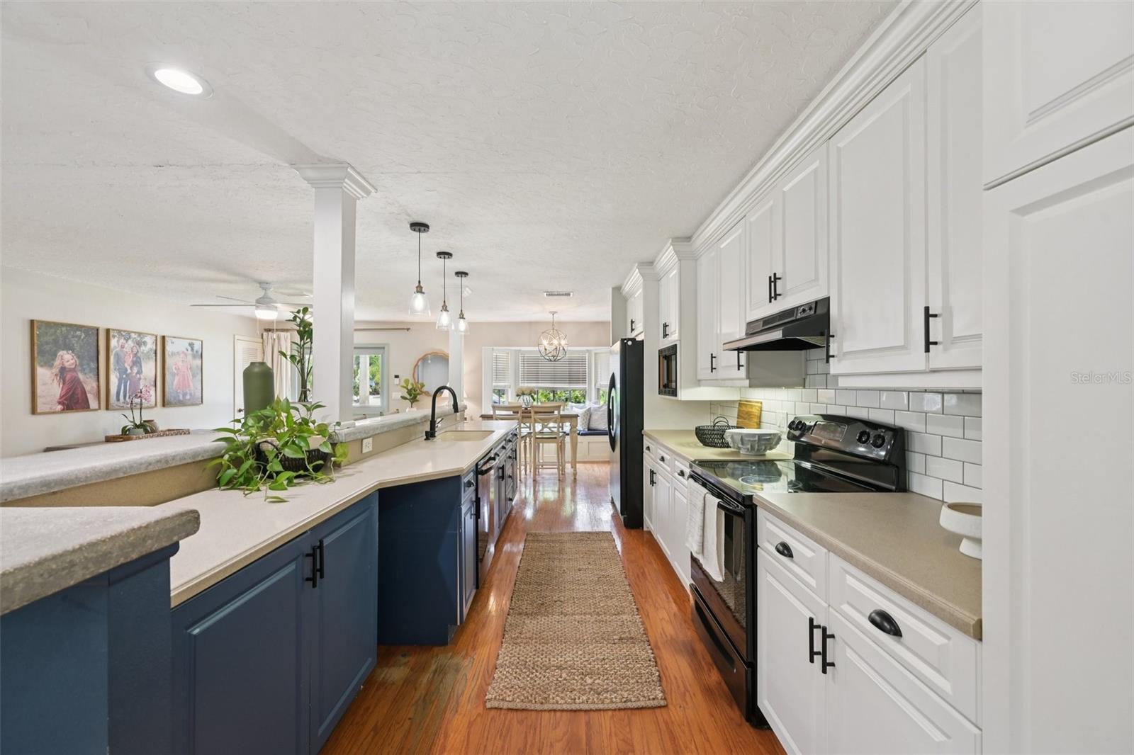 HENSONVILLE - Residential