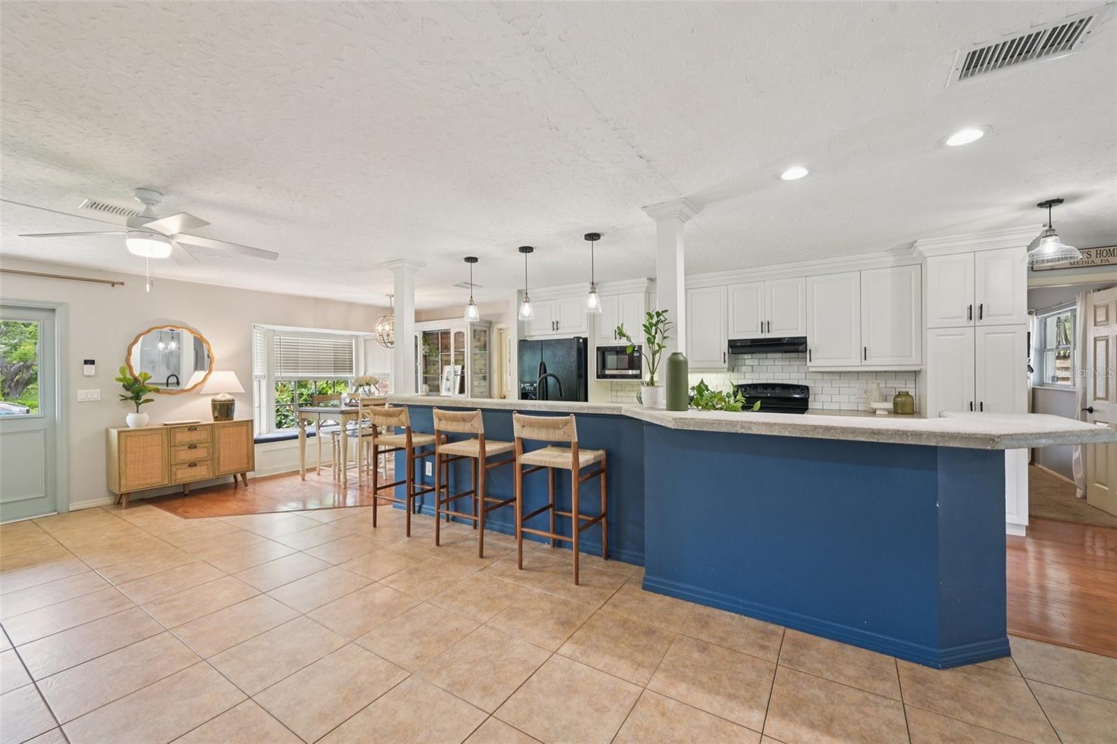 HENSONVILLE - Residential