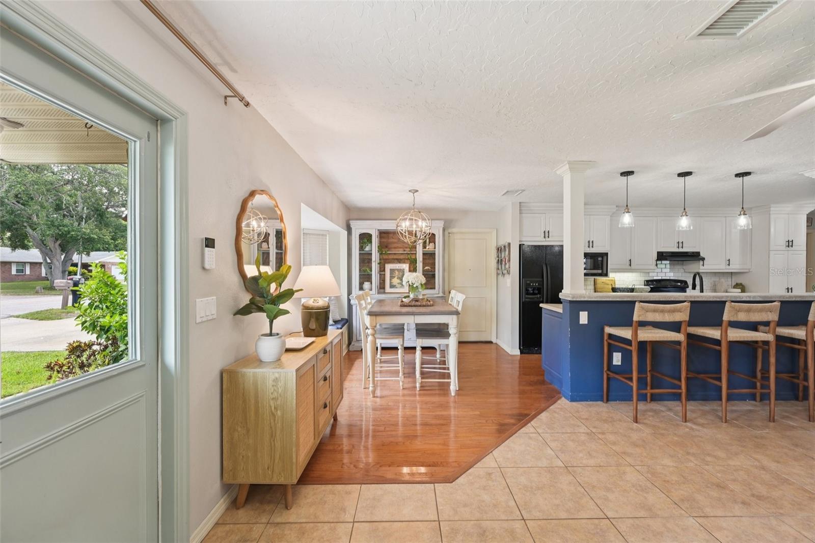 HENSONVILLE - Residential