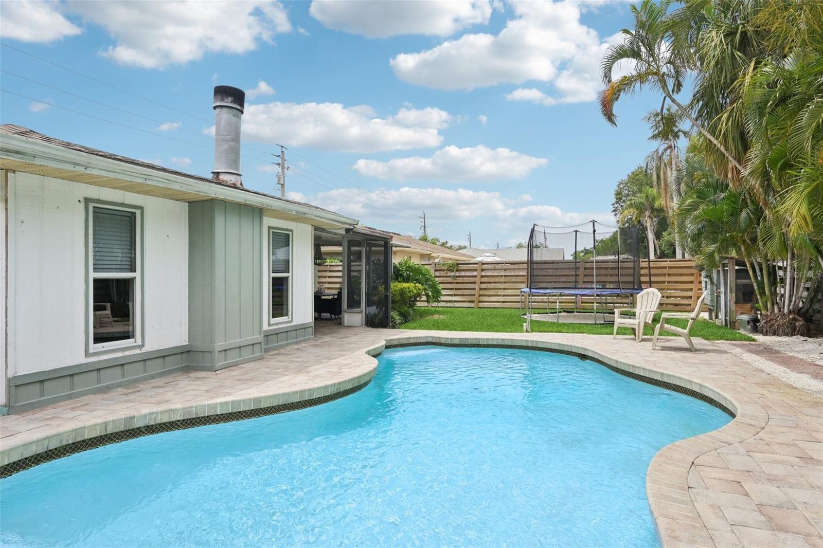 HENSONVILLE - Residential