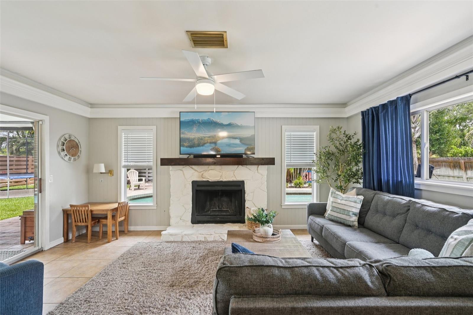 HENSONVILLE - Residential