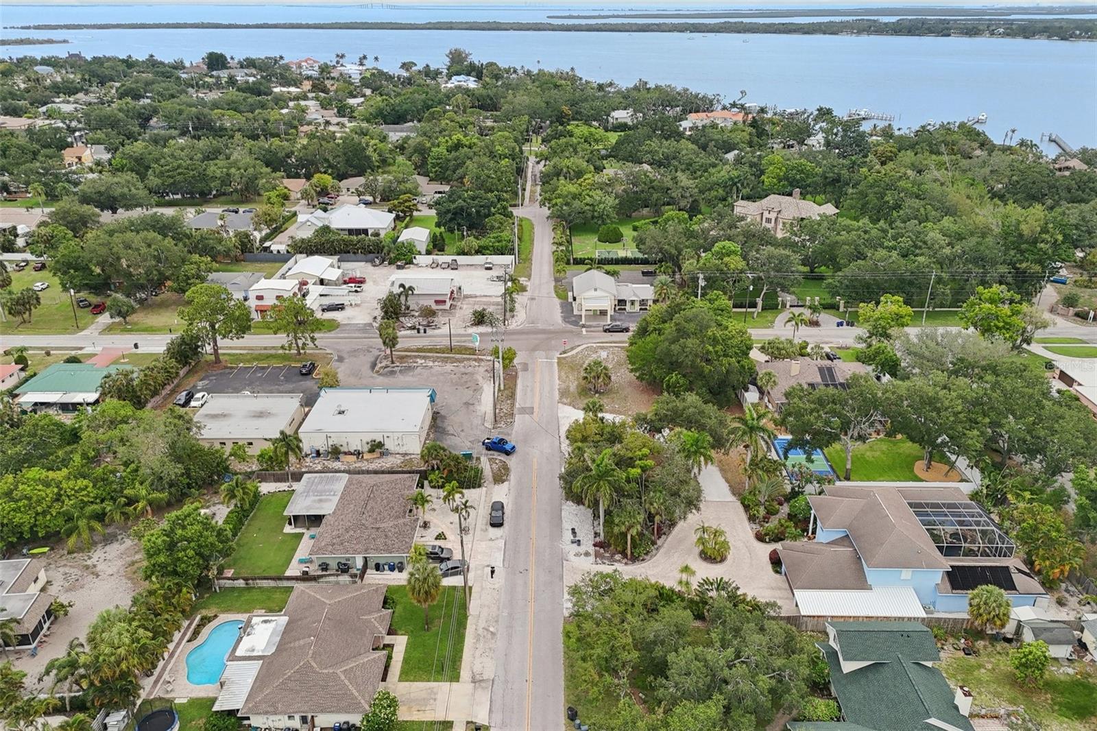 HENSONVILLE - Residential