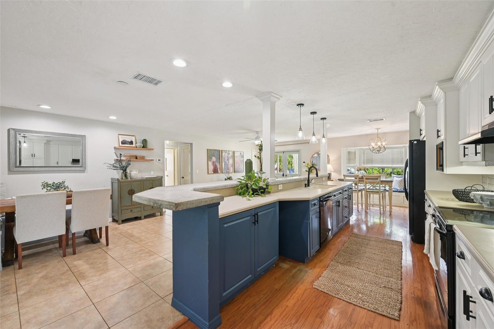 HENSONVILLE - Residential