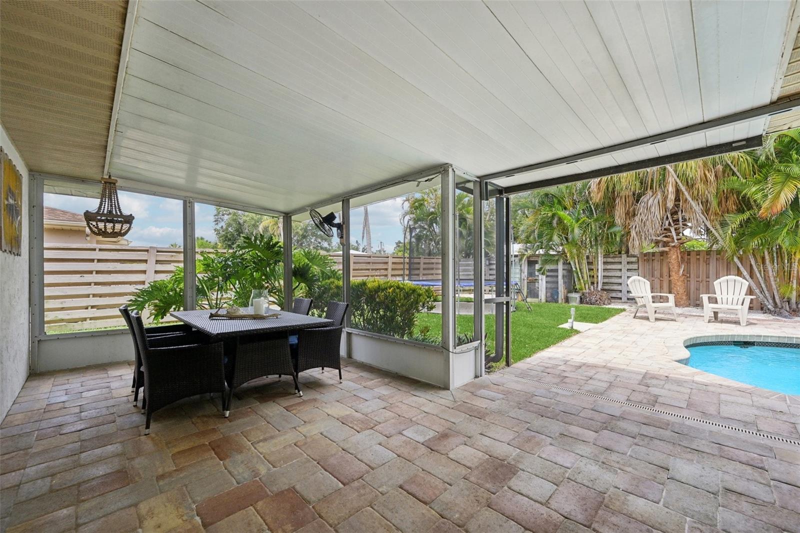 HENSONVILLE - Residential