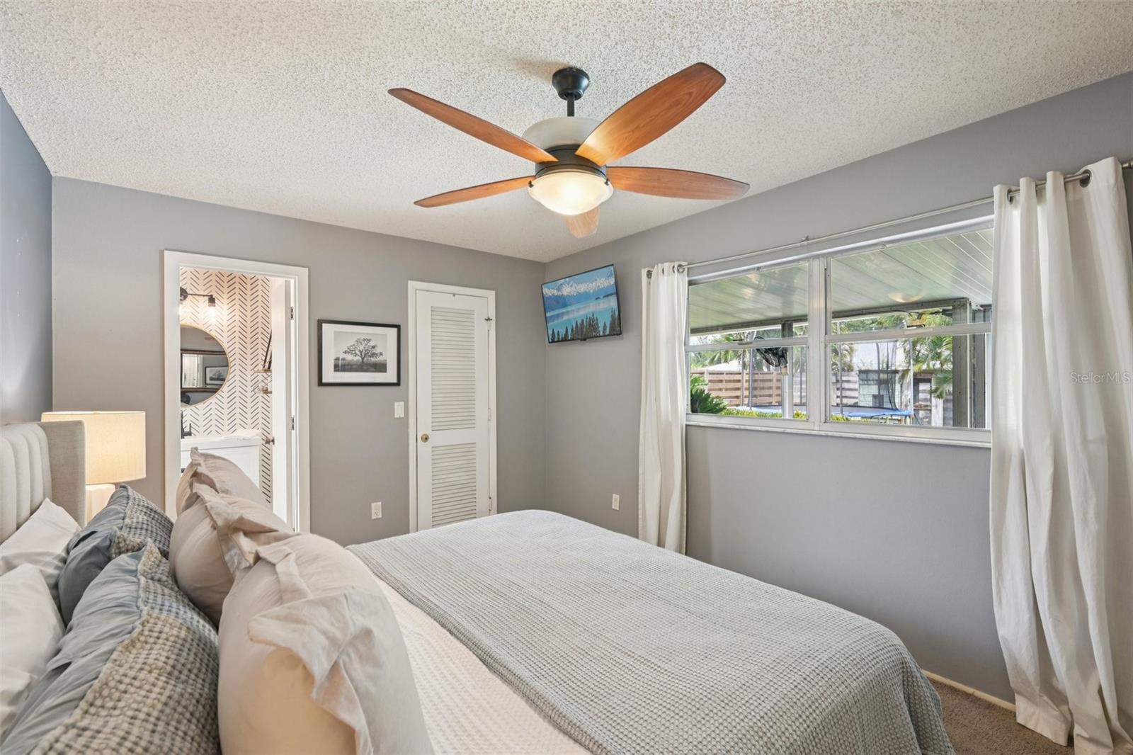 HENSONVILLE - Residential