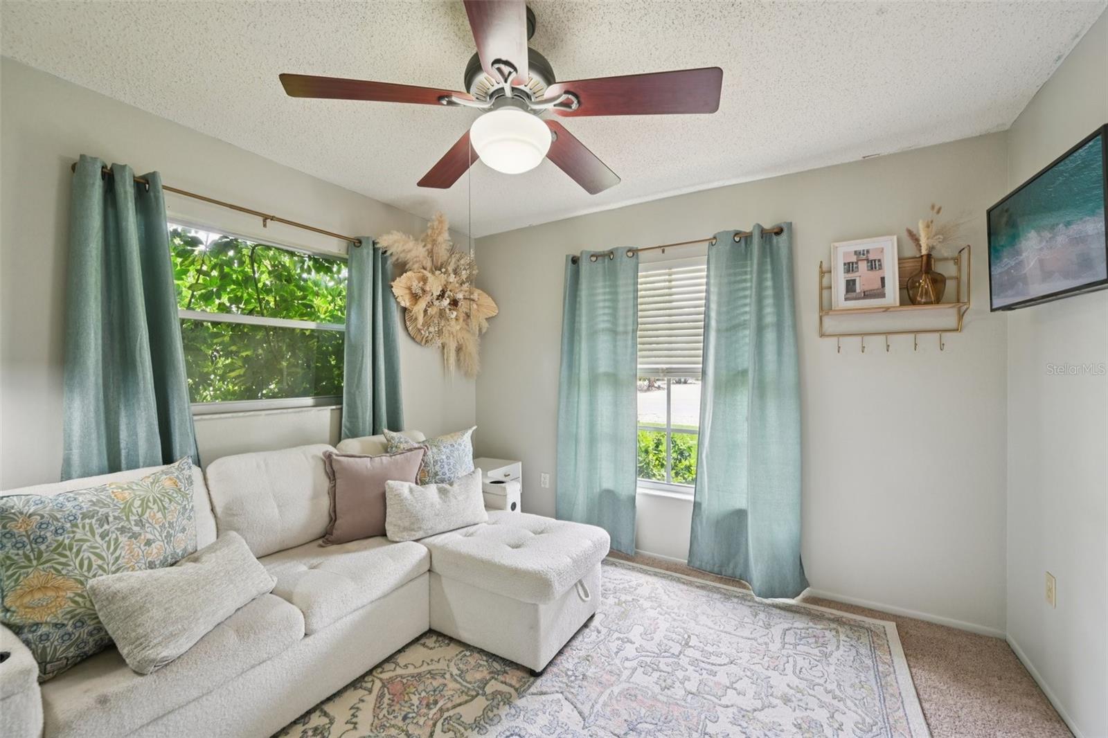 HENSONVILLE - Residential