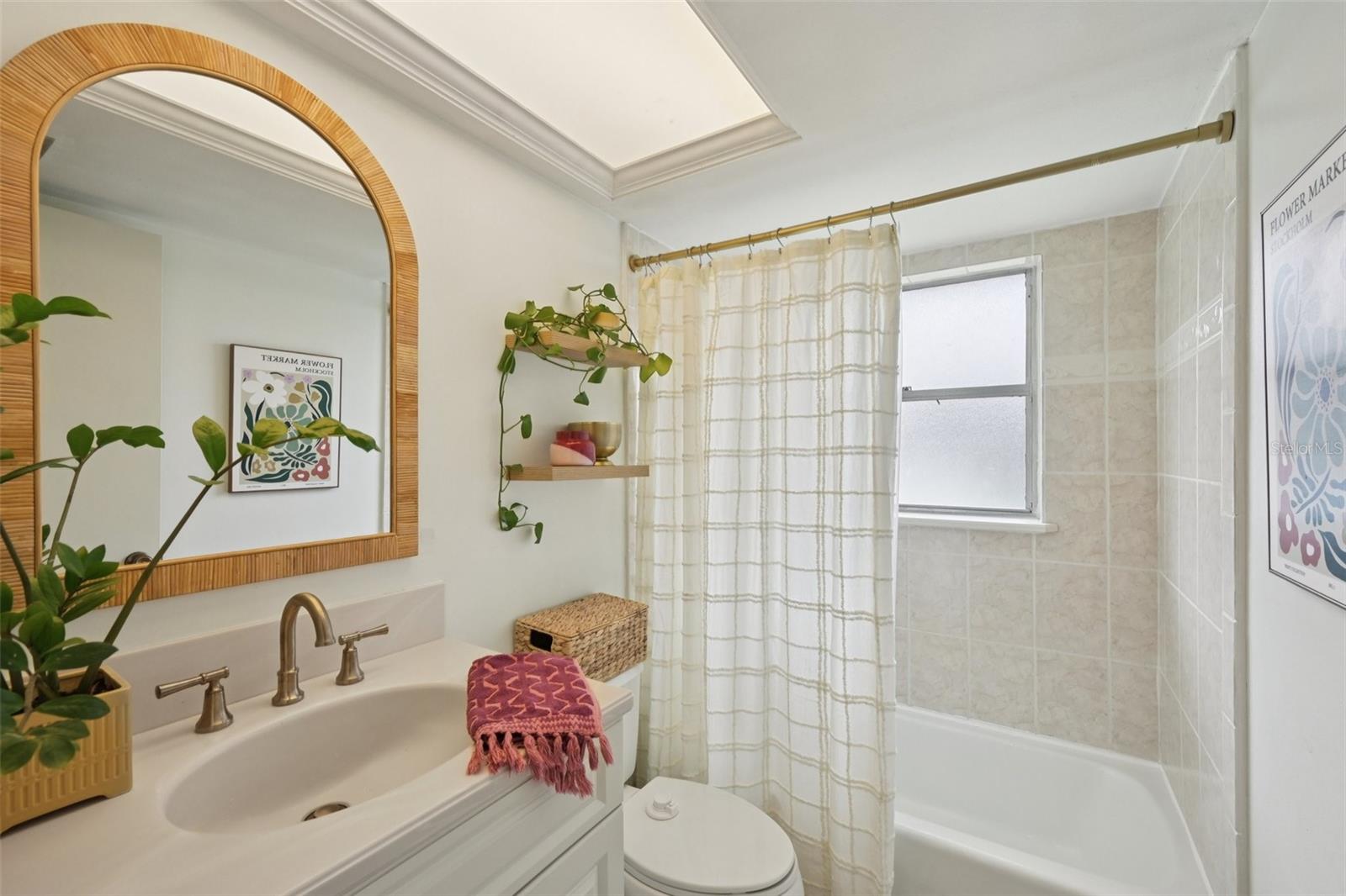 HENSONVILLE - Residential
