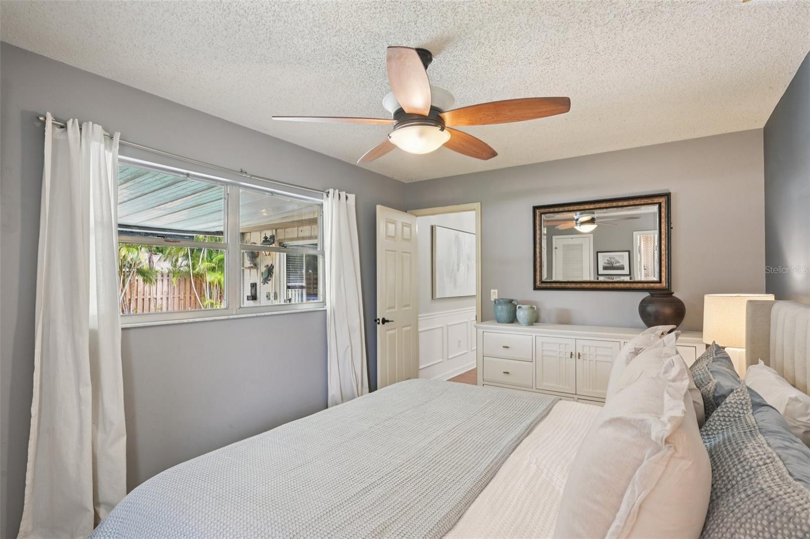 HENSONVILLE - Residential