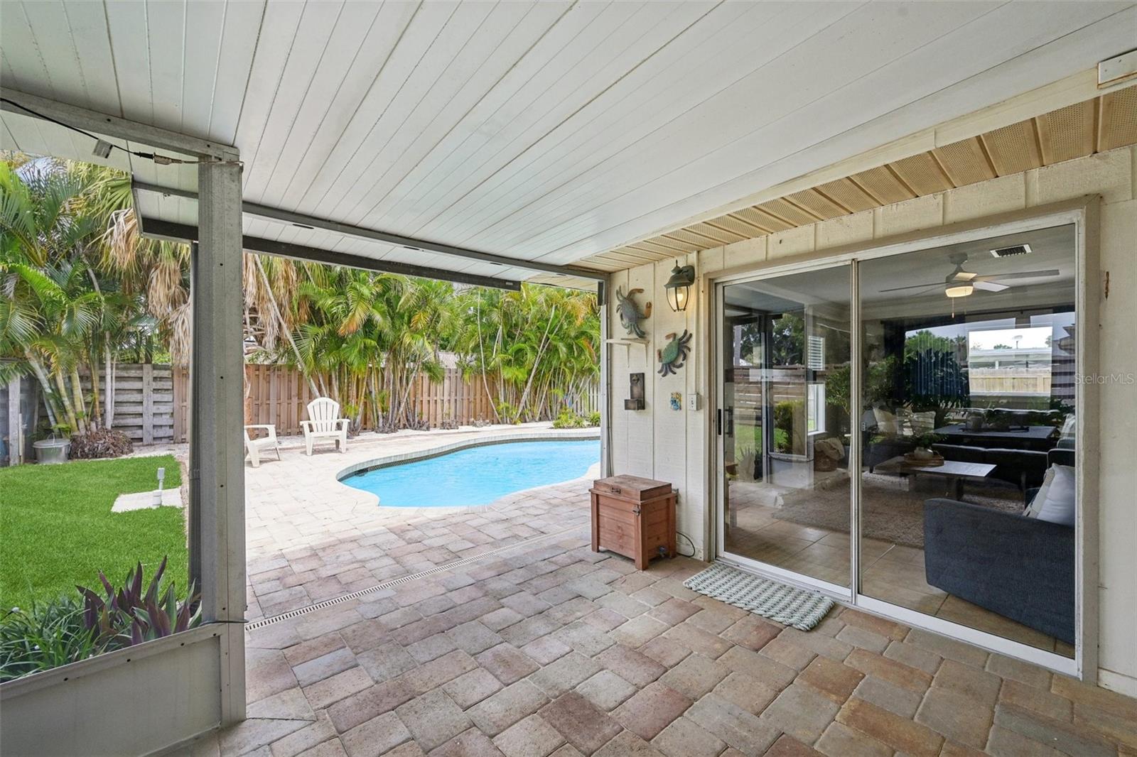 HENSONVILLE - Residential