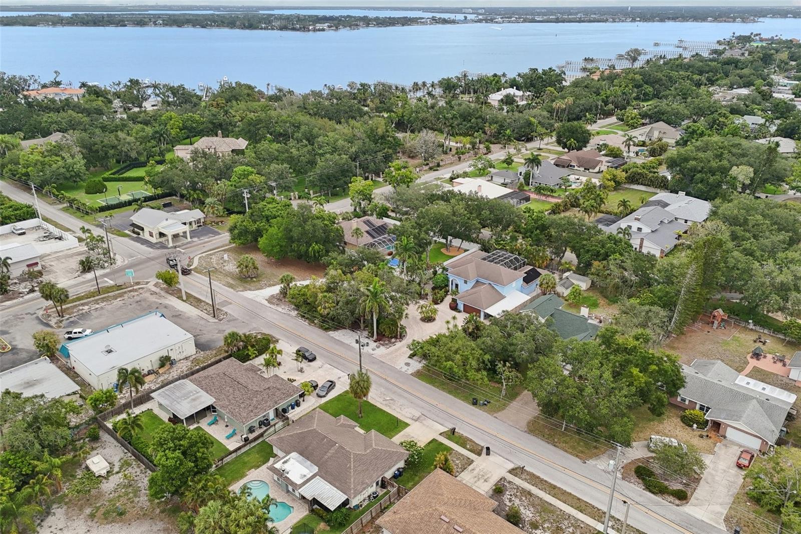 HENSONVILLE - Residential