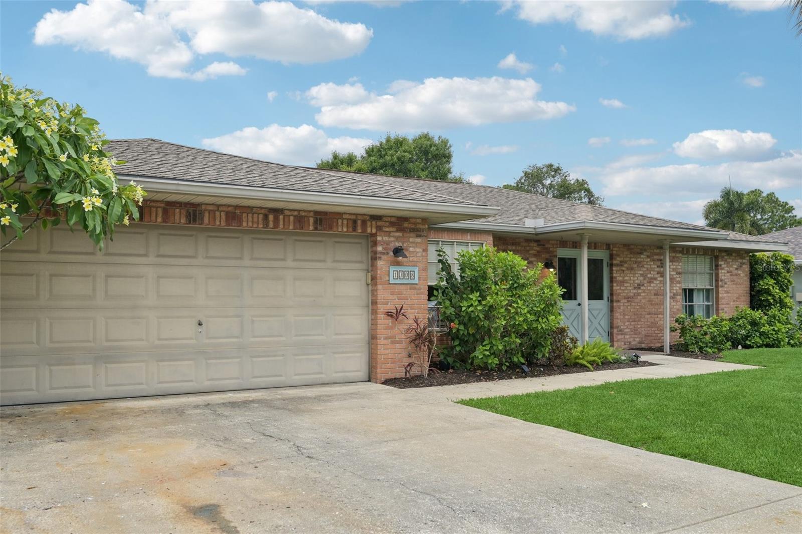 HENSONVILLE - Residential