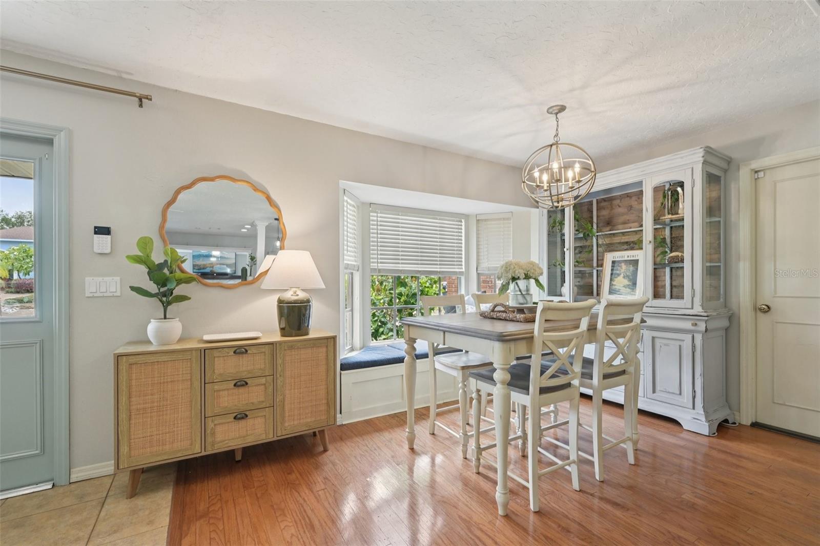 HENSONVILLE - Residential