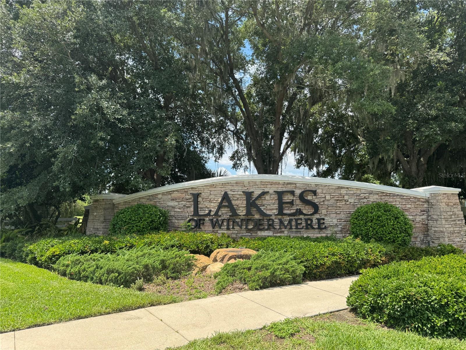 LAKES WINDERMERE PH 01 49 108 - Residential Lease