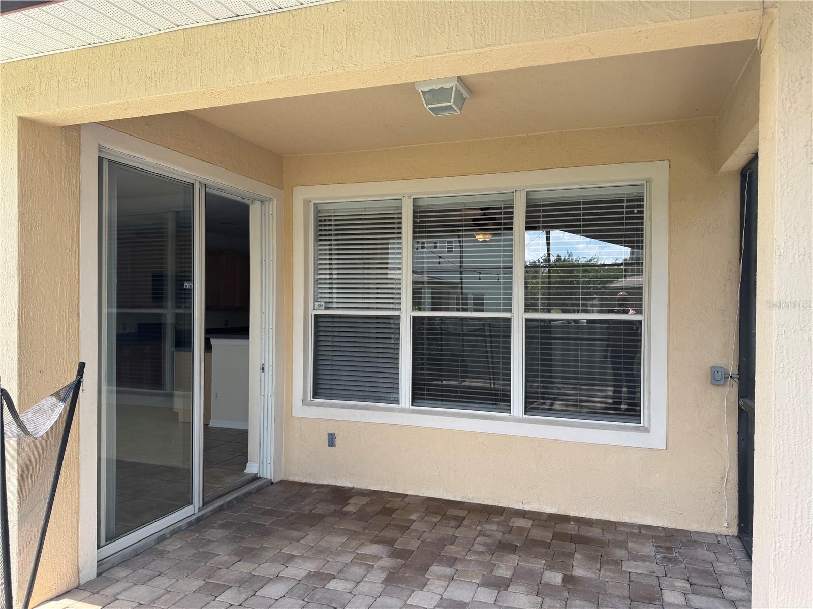 LAKES WINDERMERE PH 01 49 108 - Residential Lease