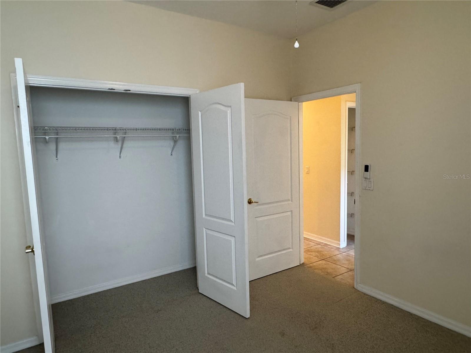 LAKES WINDERMERE PH 01 49 108 - Residential Lease