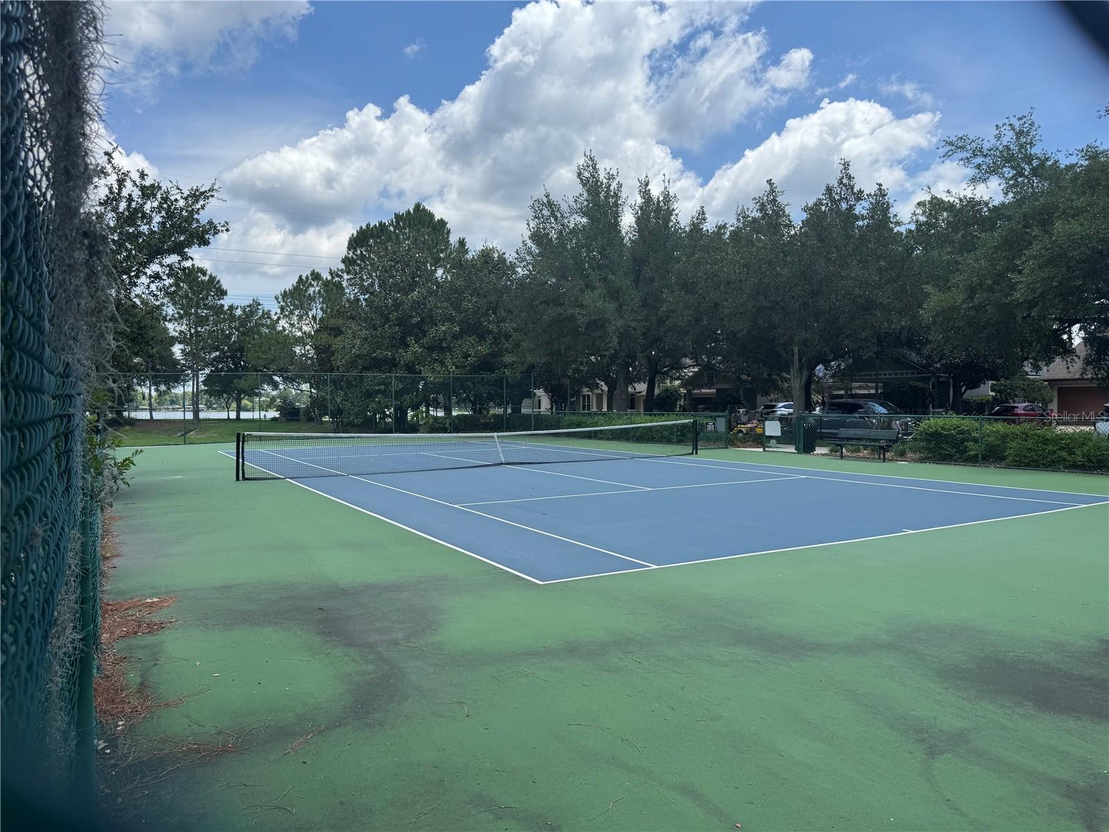 LAKES WINDERMERE PH 01 49 108 - Residential Lease