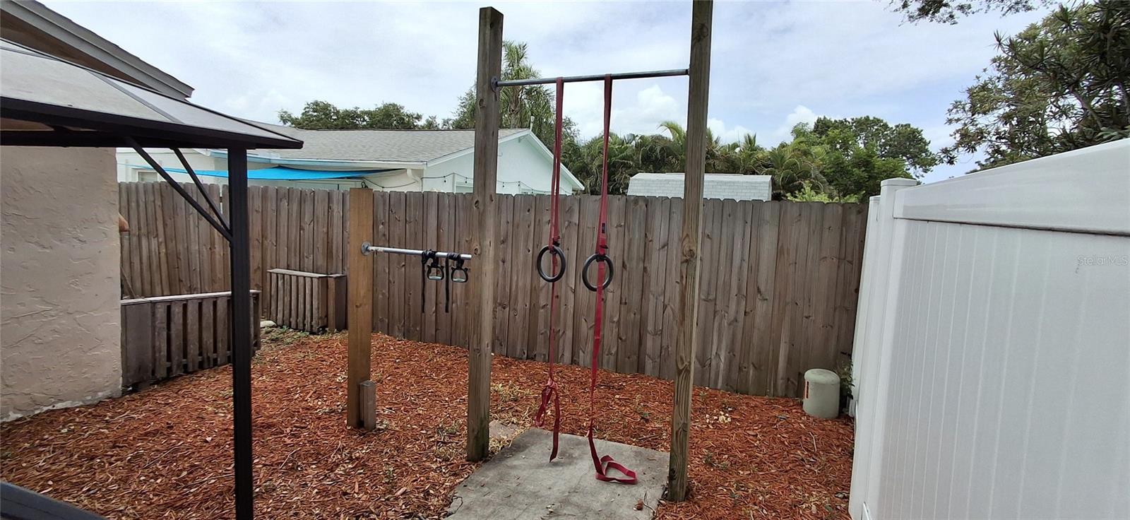 BONNIE BAY UNIT ONE - Residential