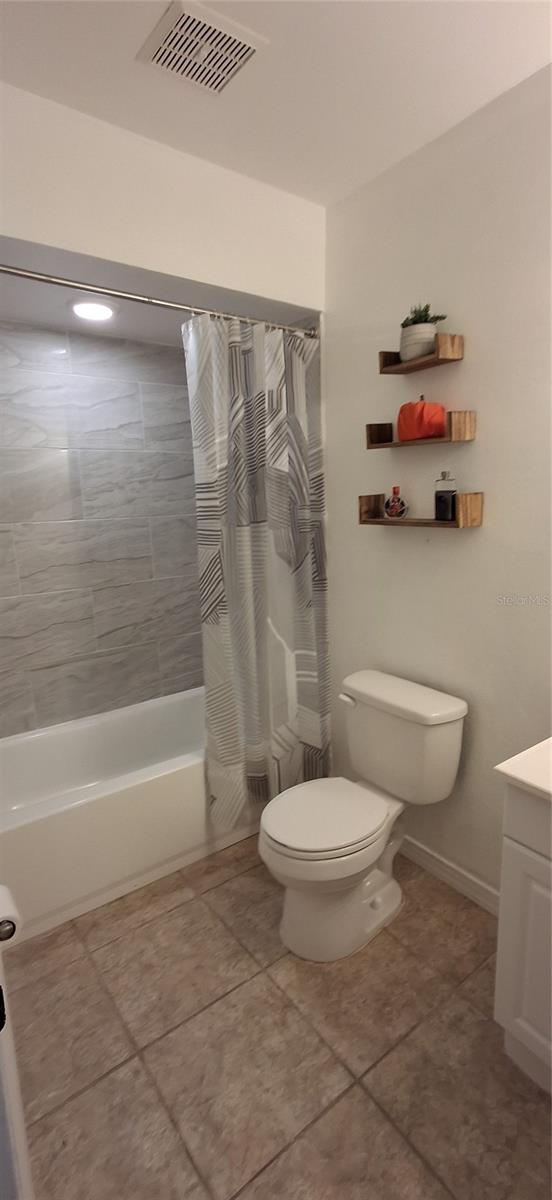 BONNIE BAY UNIT ONE - Residential