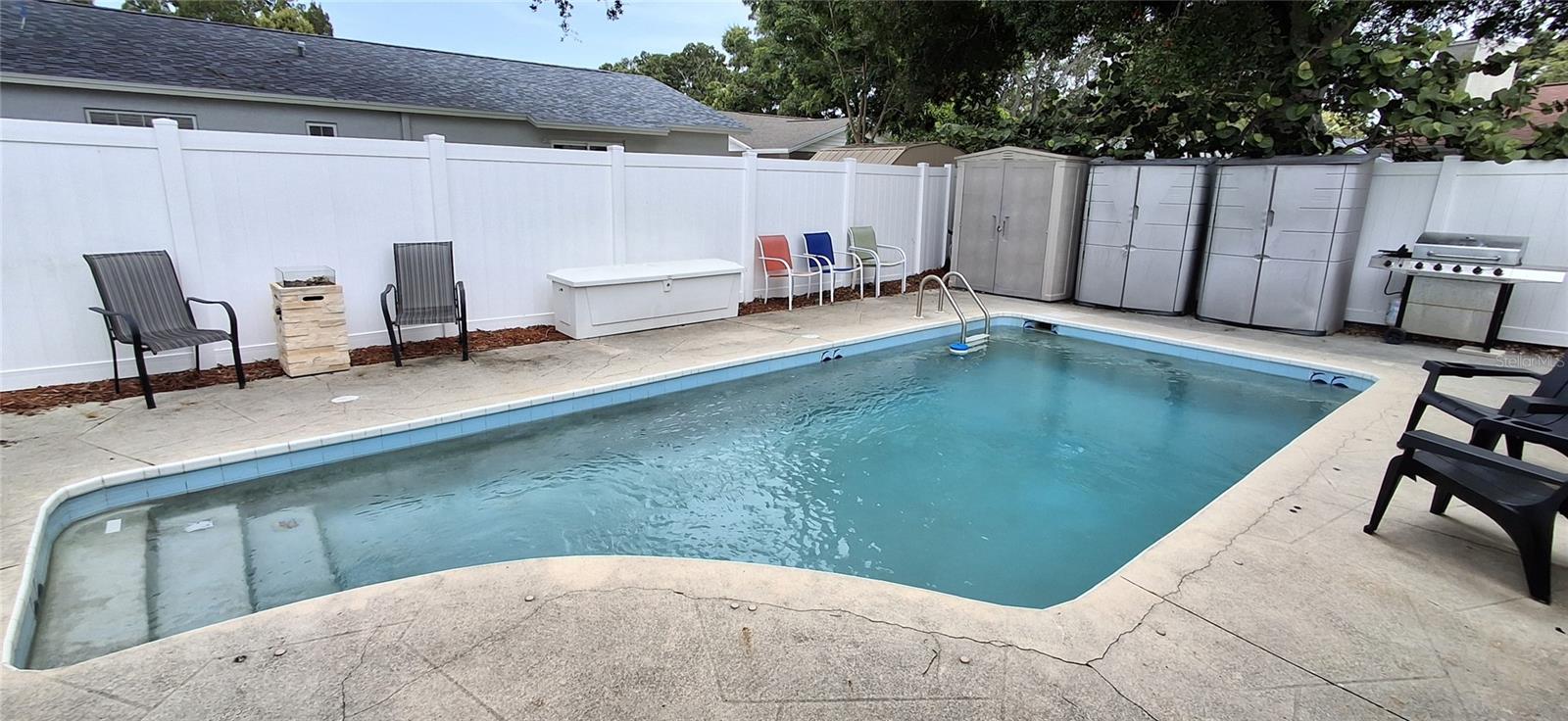 BONNIE BAY UNIT ONE - Residential