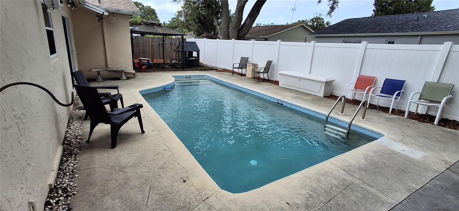 BONNIE BAY UNIT ONE - Residential