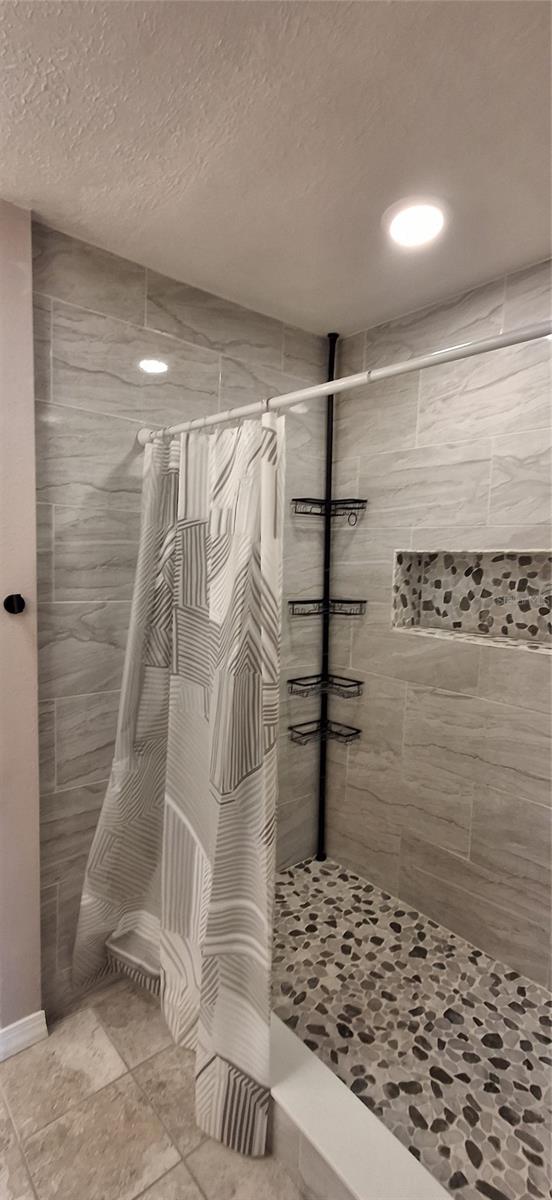 BONNIE BAY UNIT ONE - Residential