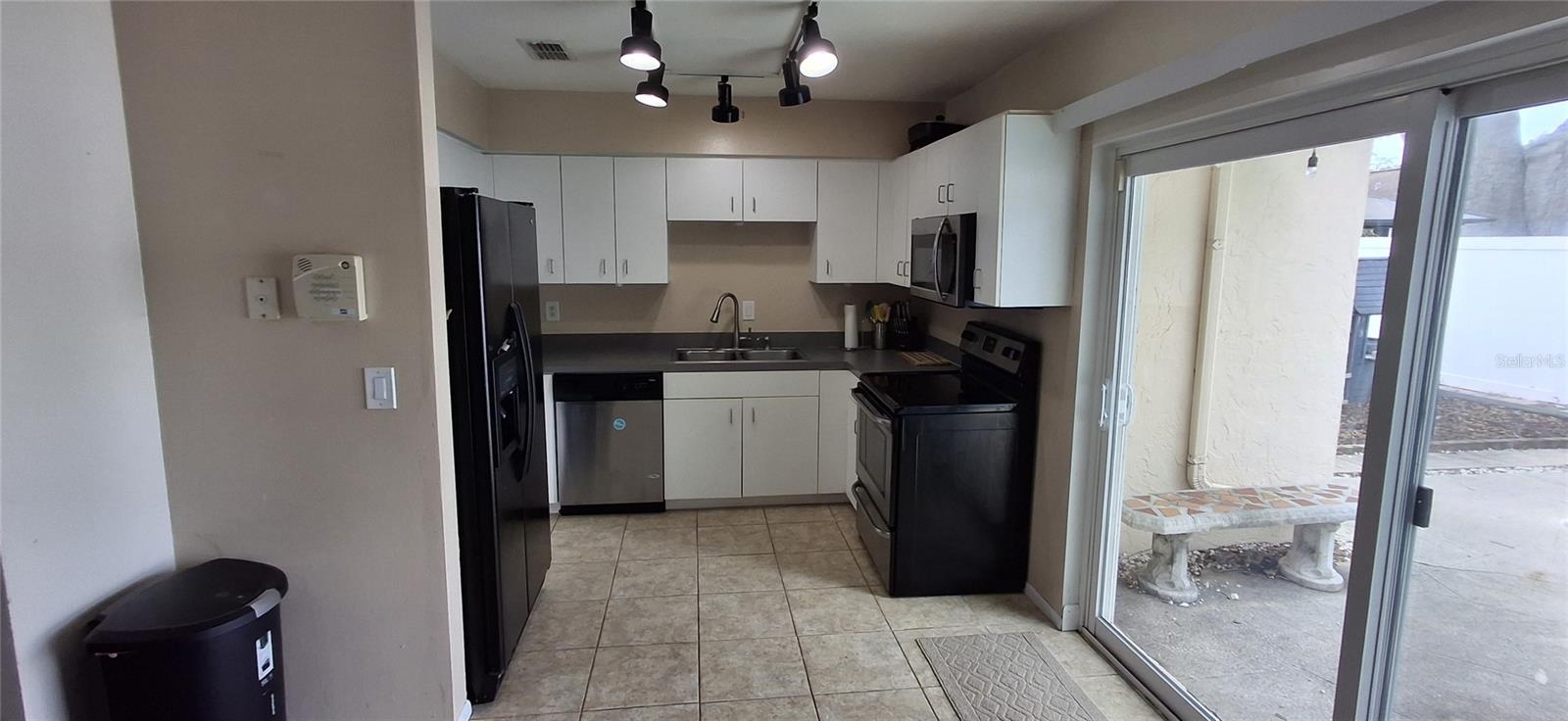 BONNIE BAY UNIT ONE - Residential