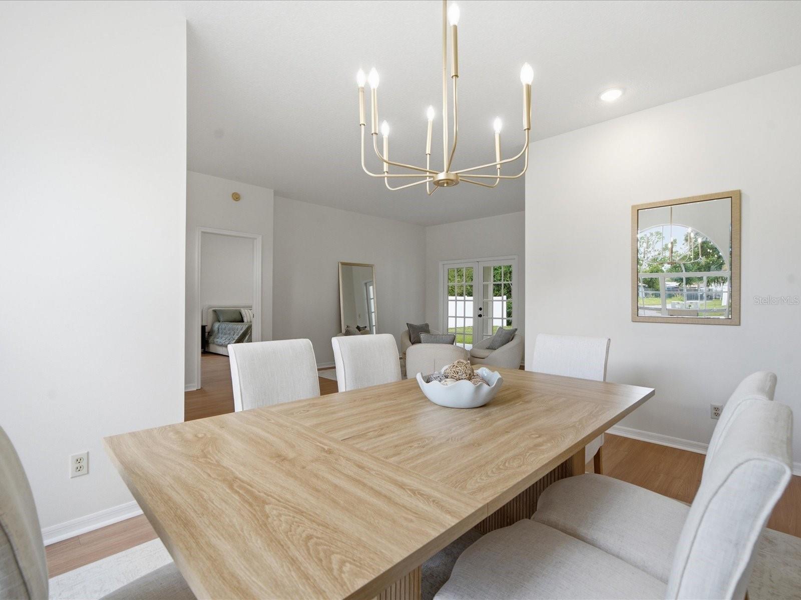 TAMPA DOWNS HEIGHTS - Residential