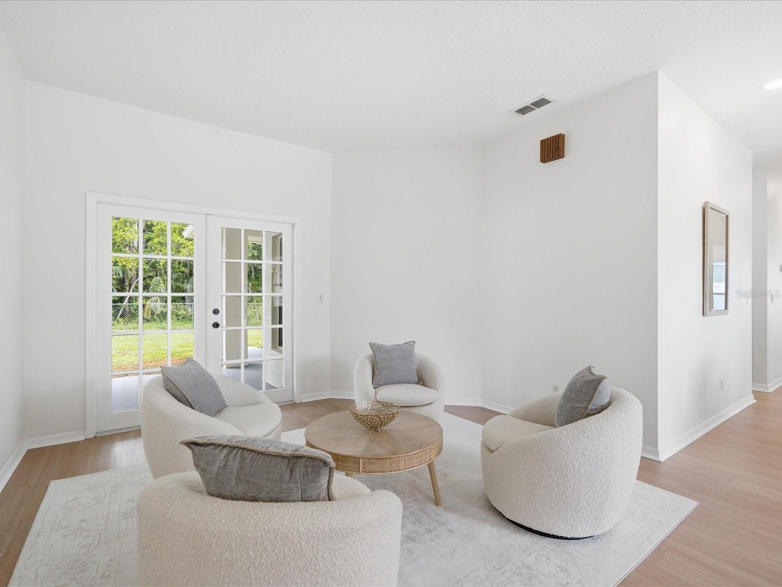 TAMPA DOWNS HEIGHTS - Residential