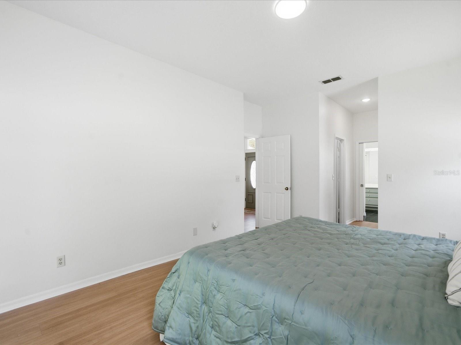 TAMPA DOWNS HEIGHTS - Residential