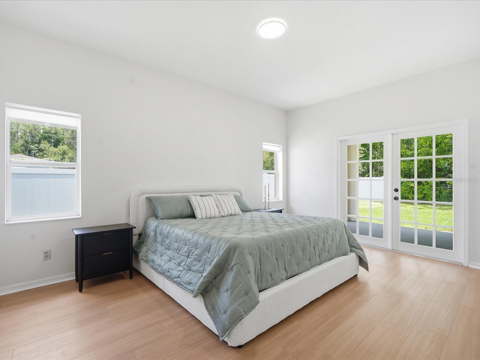 TAMPA DOWNS HEIGHTS - Residential