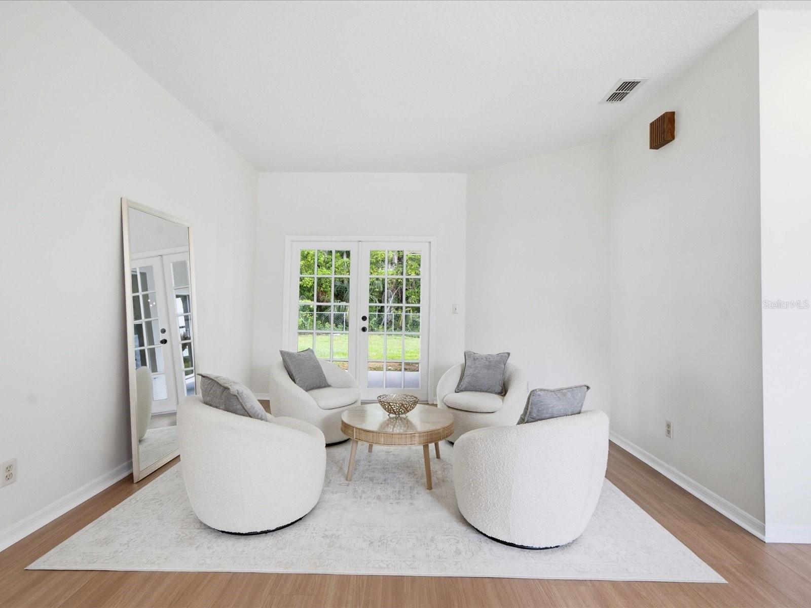 TAMPA DOWNS HEIGHTS - Residential