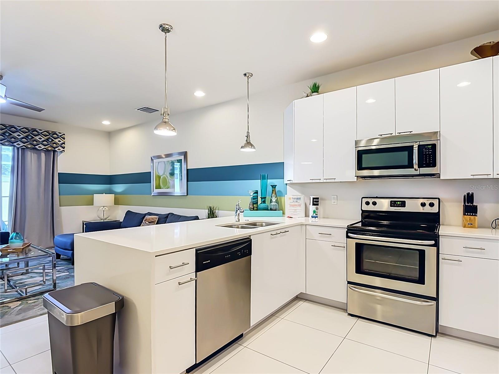 RETREAT AT SILVER CREEK - Residential