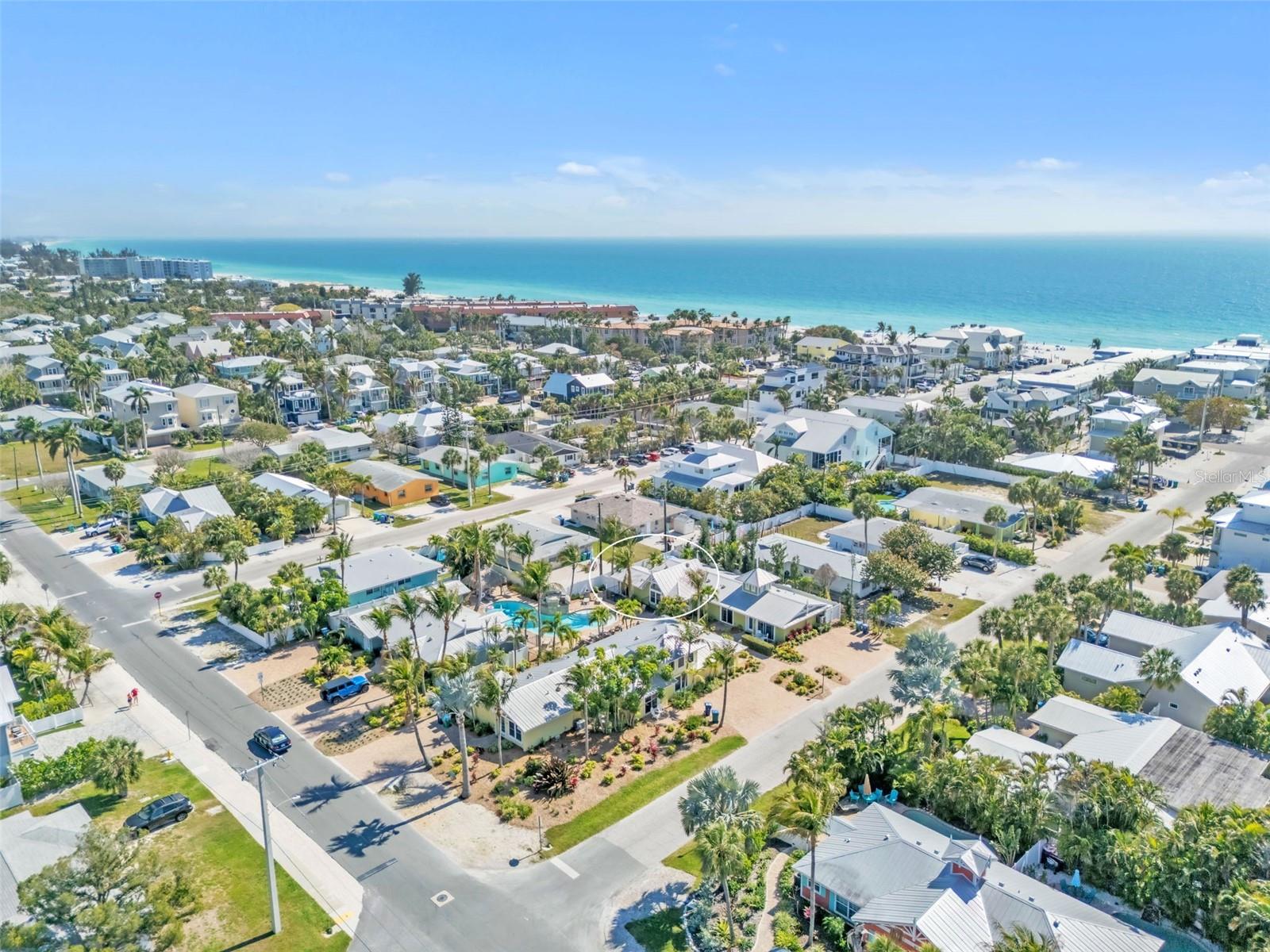 THE BLUE LAGOON - Residential