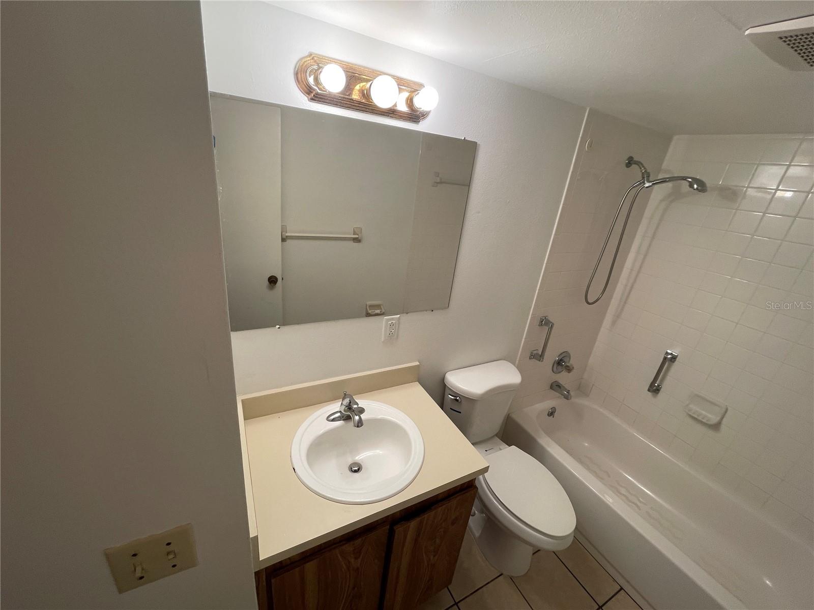 MORTONS ADD - Residential Lease