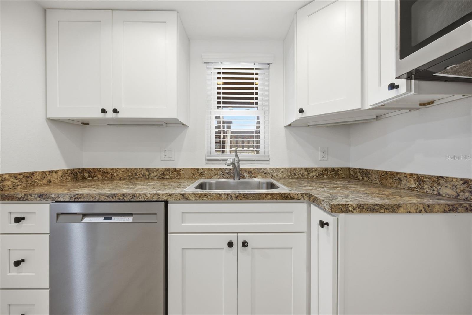 GULF HARBORS CONDO SEC 18 - Residential